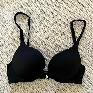 VS “Body by Victoria” Push-Up Bra